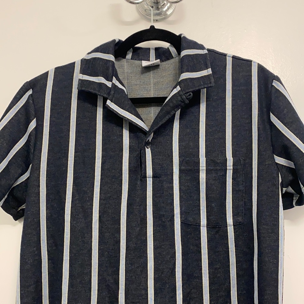 Urban Outfitters short sleeve collared t shirt